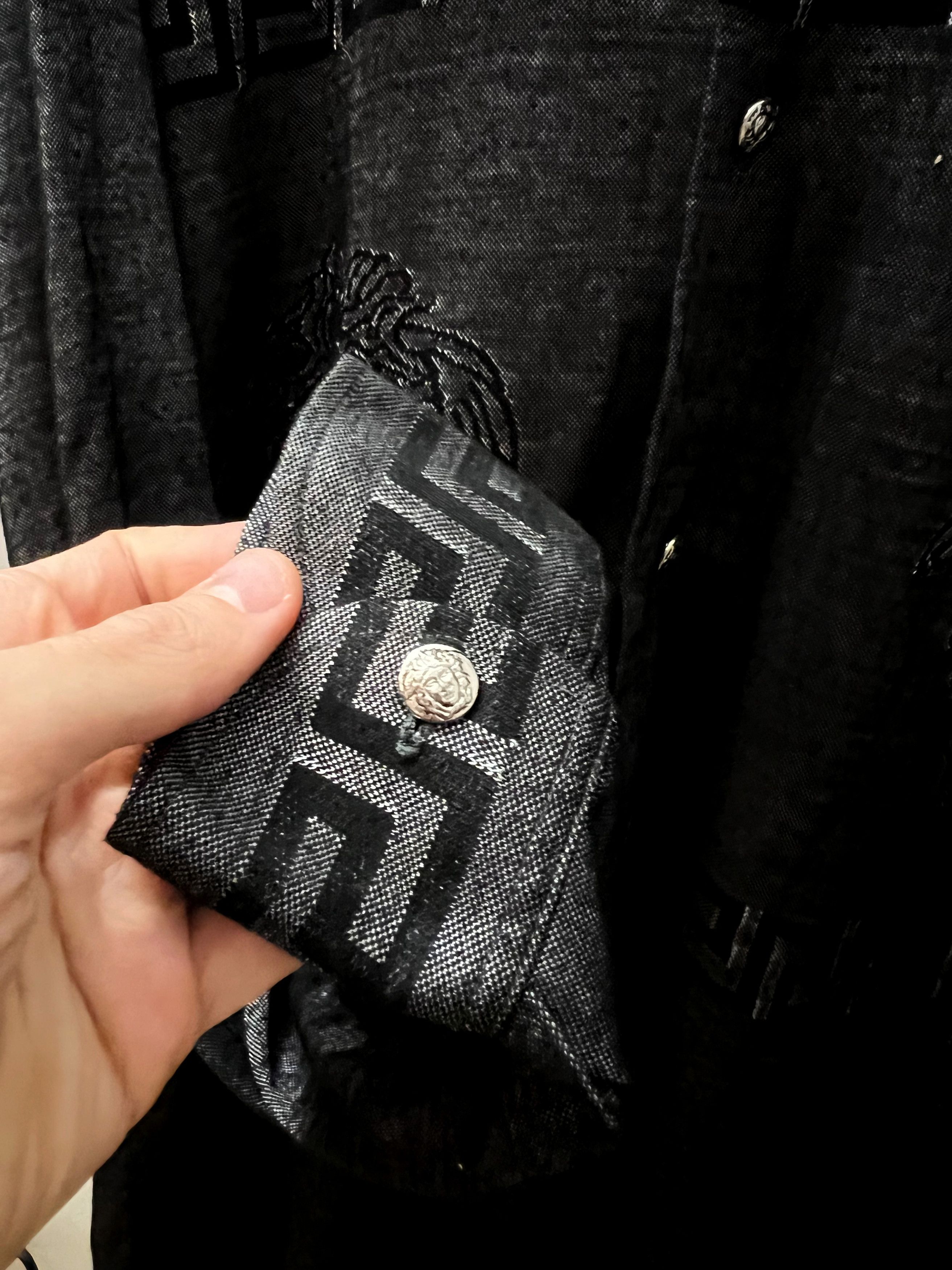 Versace Jeans Couture Vintage 90s Versace Jeans Couture Logo Medusa Pattern Shirt Size US M / EU 48-50 / 2 - 3 Thumbnail