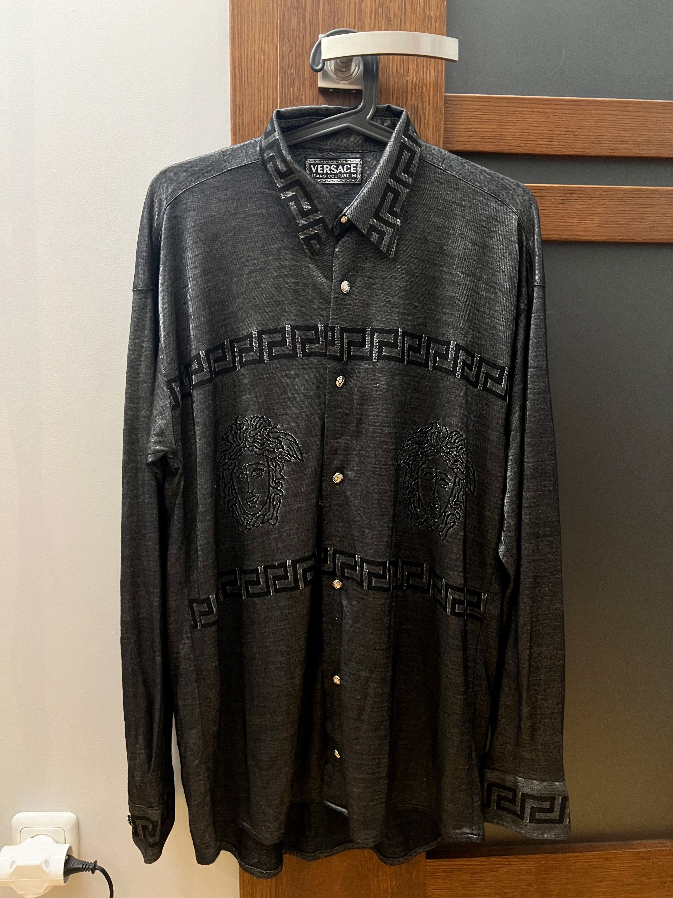 Versace Jeans Couture Vintage 90s Versace Jeans Couture Logo Medusa Pattern Shirt Size US M / EU 48-50 / 2 - 2 Thumbnail