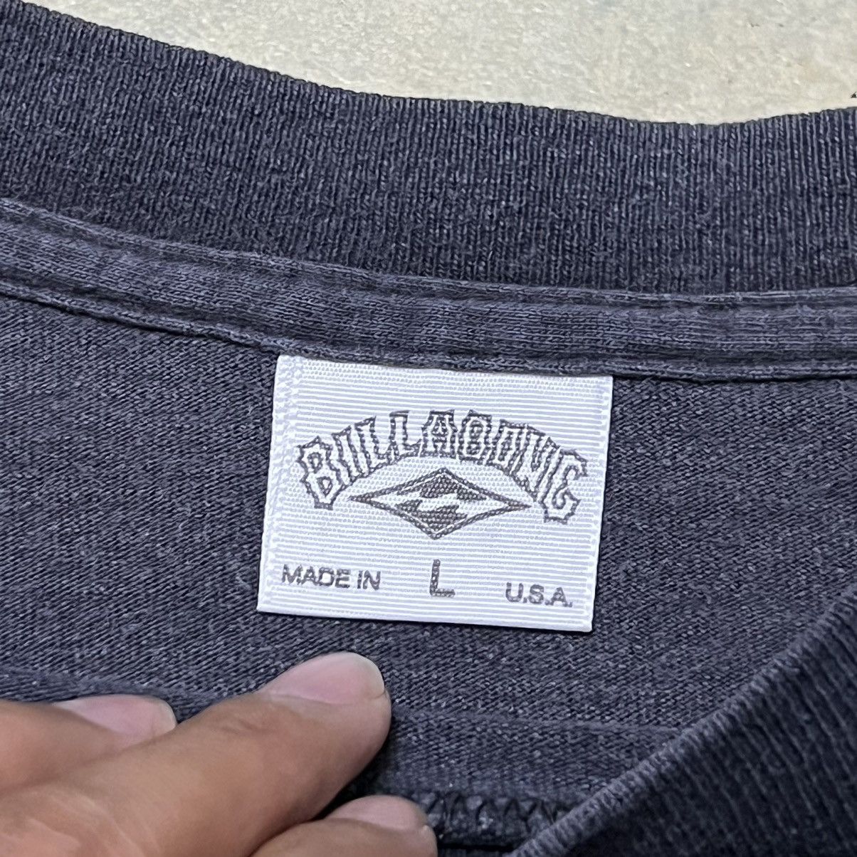 Billabong Vintage Billabong Surf Long Sleeve T Shirt Size US L / EU 52-54 / 3 - 14 Thumbnail