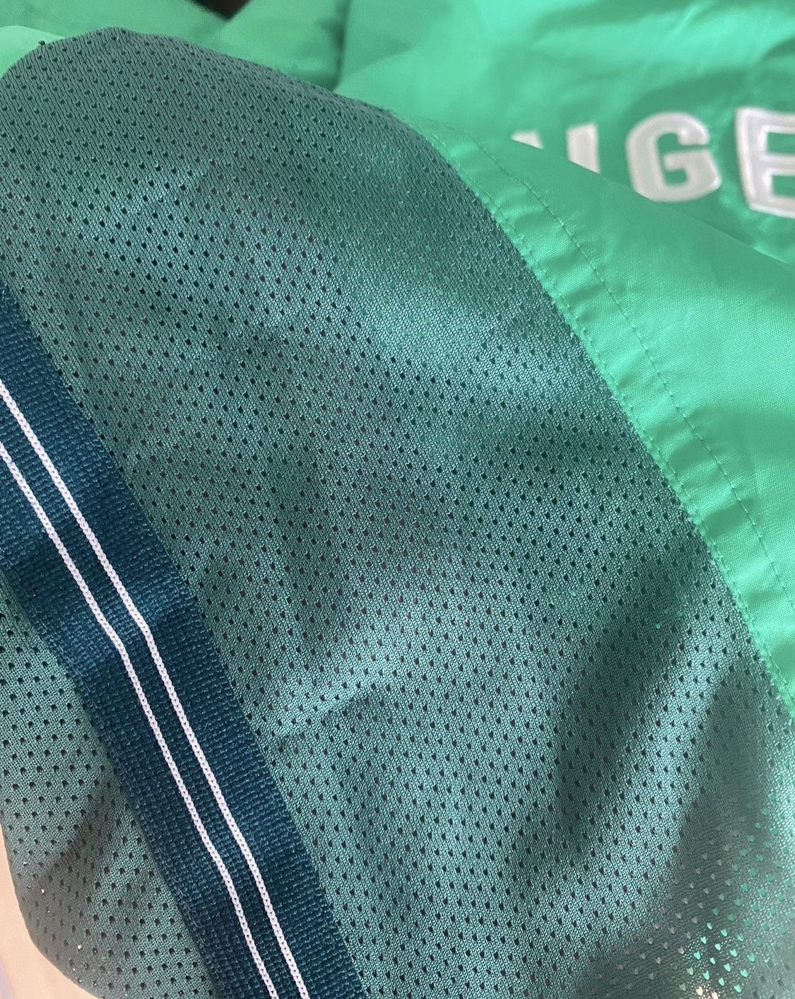 Nike Vintage nike nigeria big logo ultra rare jacket Size US L / EU 52-54 / 3 - 17 Thumbnail