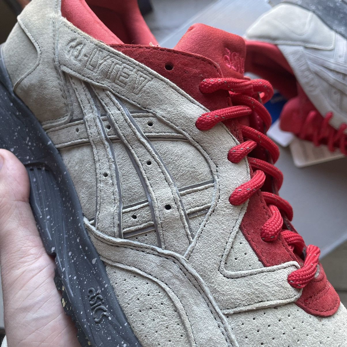 Asics × CNCPTS 2014 GEL LYTE V 5 EMBER ASPHALT CONCRETE SUEDE H43JK1111 Size US 12 / EU 45 - 2 Thumbnail