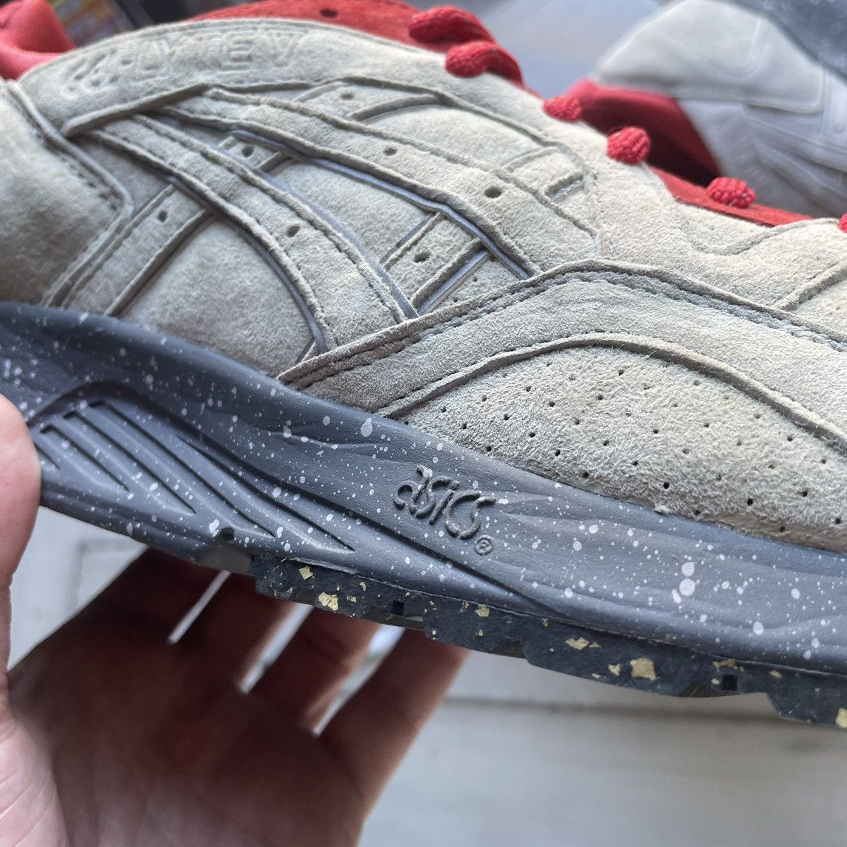 Asics × CNCPTS 2014 GEL LYTE V 5 EMBER ASPHALT CONCRETE SUEDE H43JK1111 Size US 12 / EU 45 - 3 Thumbnail