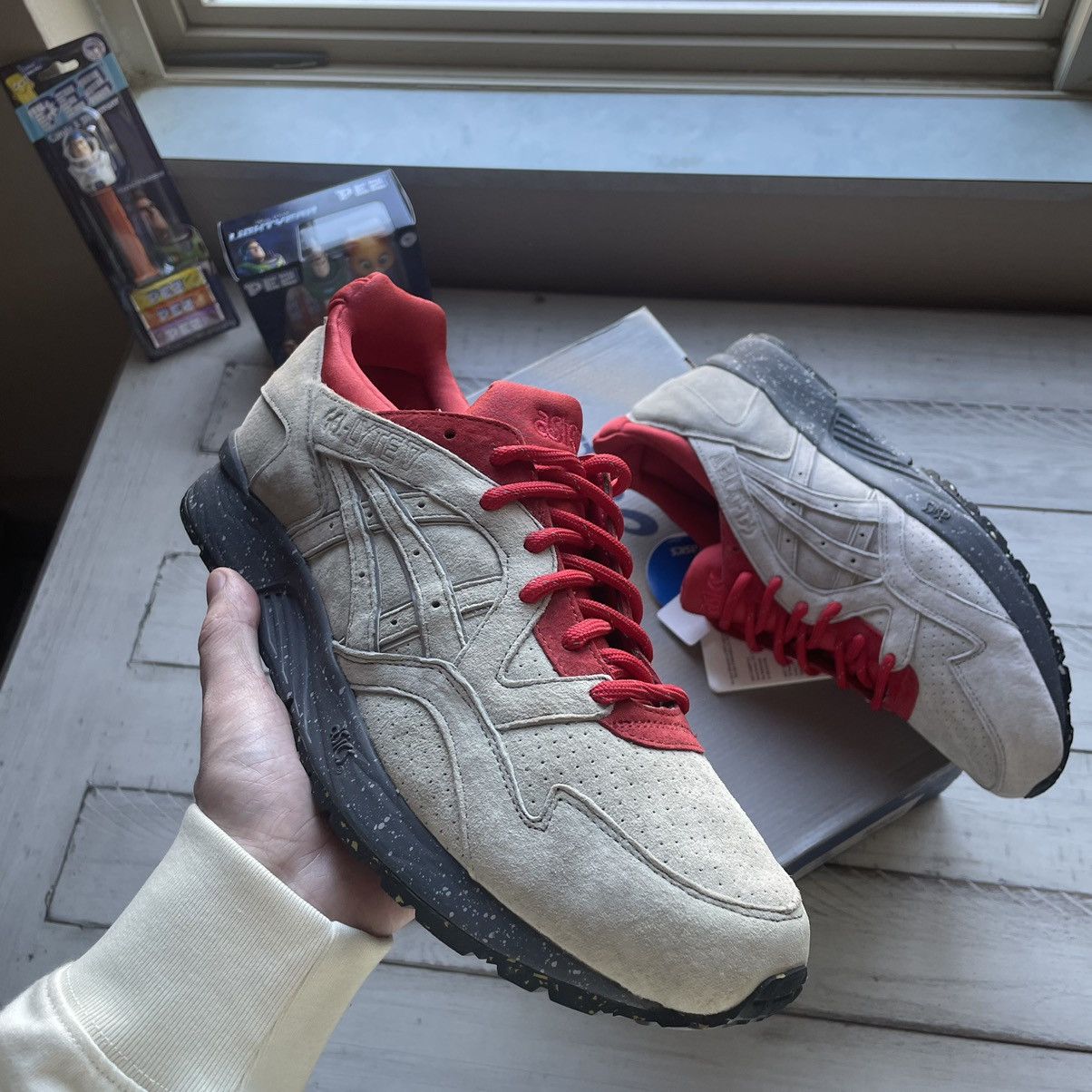 Asics × CNCPTS 2014 GEL LYTE V 5 EMBER ASPHALT CONCRETE SUEDE H43JK1111 Size US 12 / EU 45 - 1 Thumbnail
