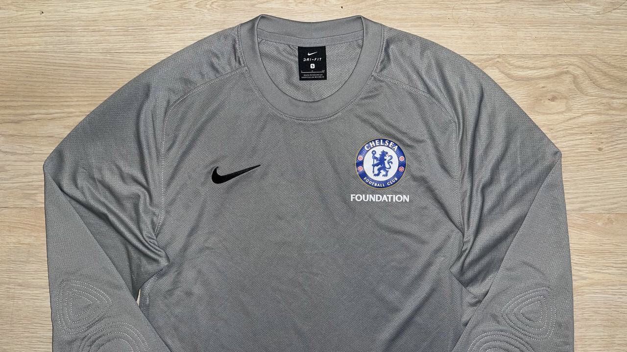 Chelsea Soccer × Nike CHELSEA NIKE FOOTBALL GOALKEEPER JERSEY Size US S / EU 44-46 / 1 - 2 Thumbnail