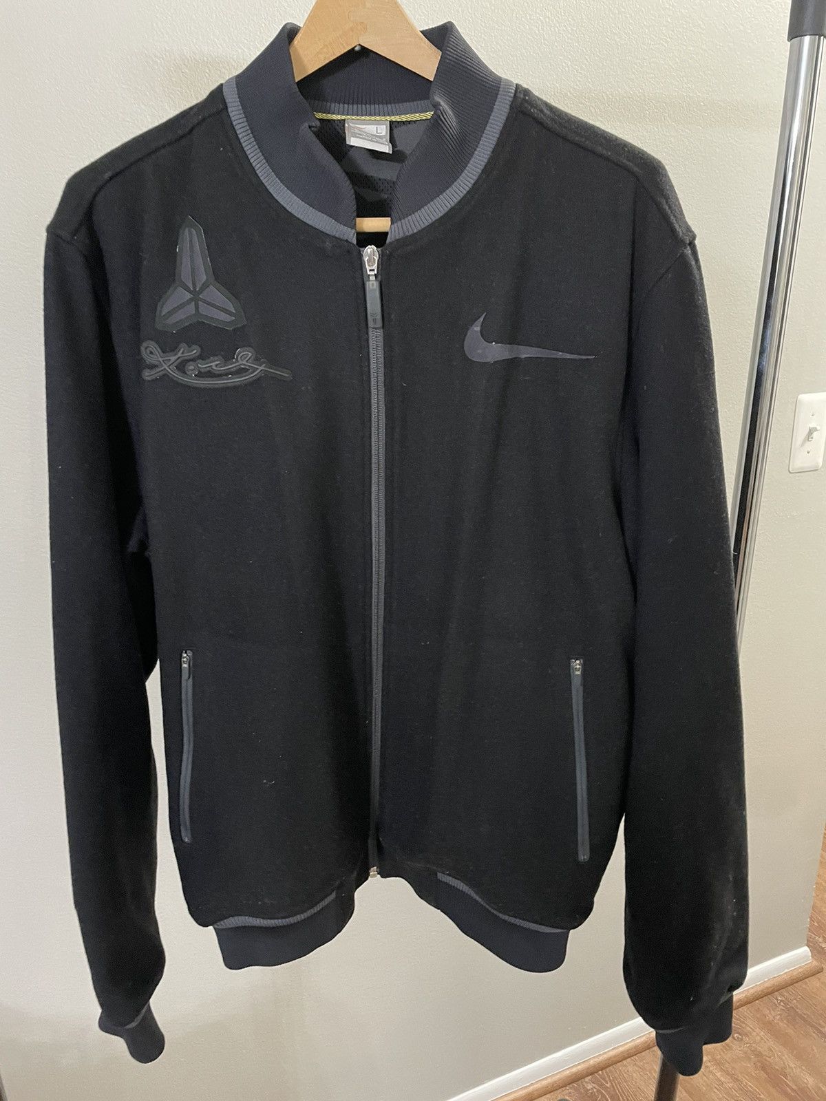 Nike Nike Kobe Mamba bomber jacket size large Size US L / EU 52-54 / 3 - 1 Thumbnail