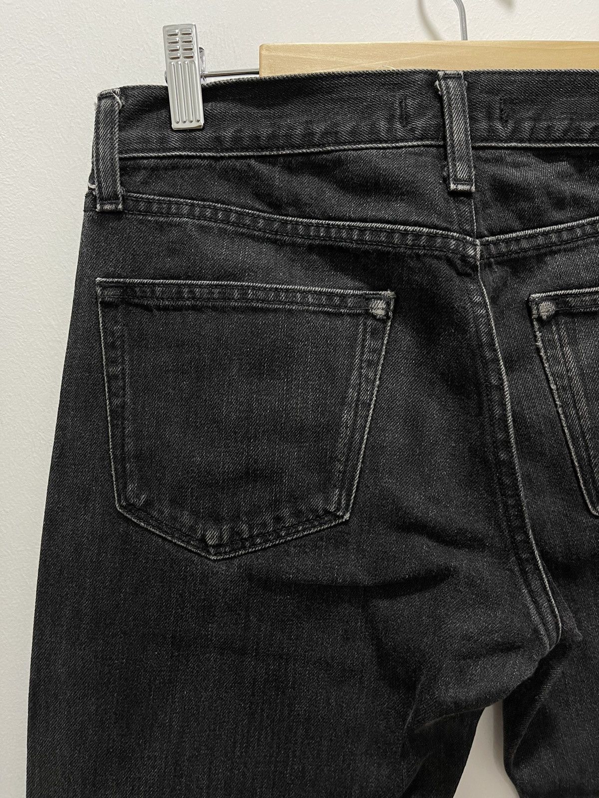 Japanese Brand × Uniqlo DISTRESSED UNIQLO SELVEDGE SLIM FIT DENIM JEANS Size US 29 - 11 Thumbnail