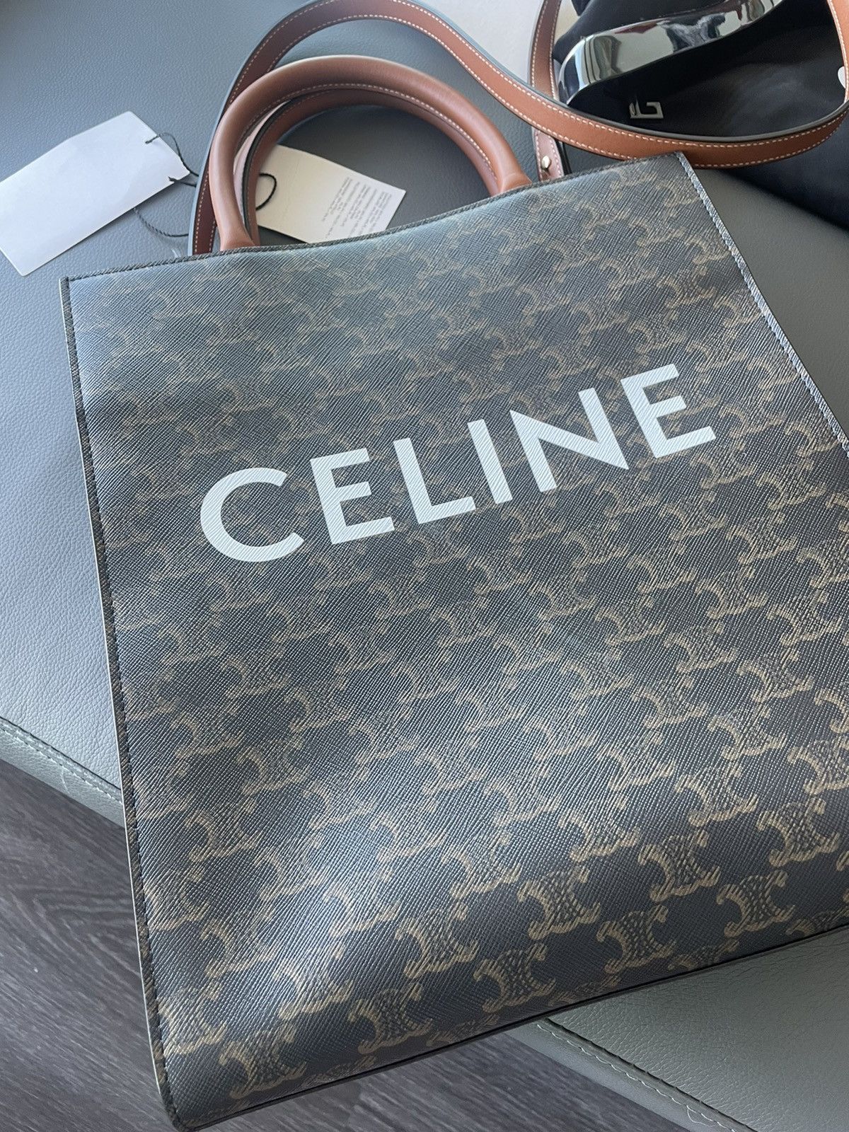 Celine × Hedi Slimane Iconic Runway Limited Edition Brand New Triomphe Cabas Tote Size ONE SIZE - 24 Thumbnail