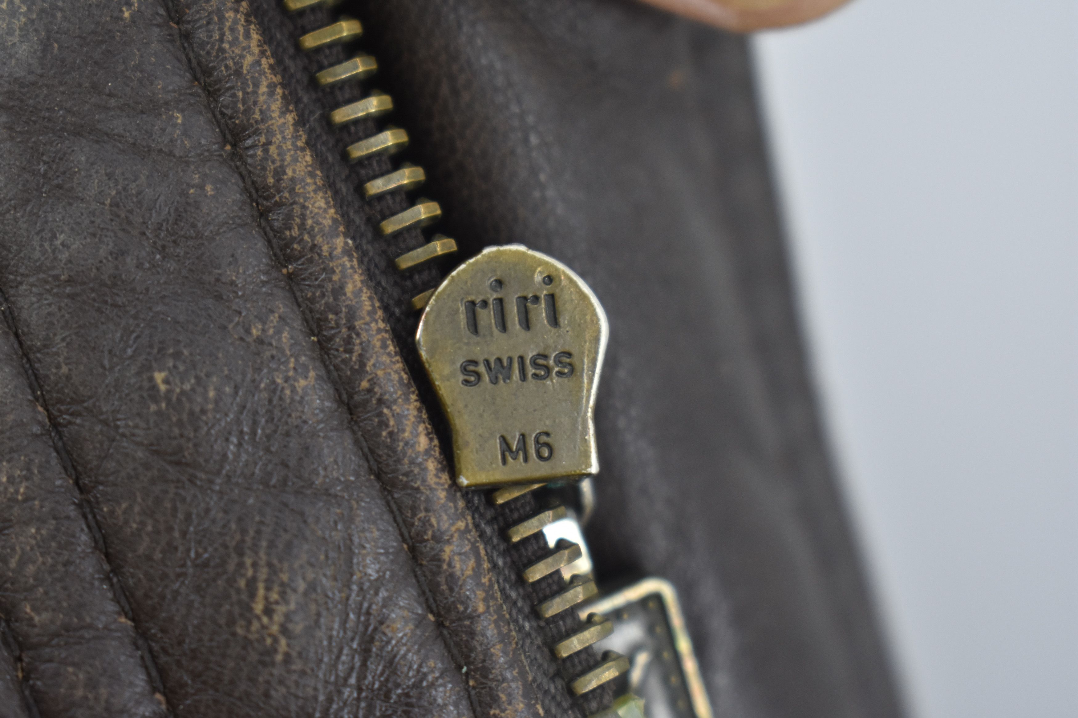 Yves Saint Laurent A041 VINTAGE YSL LEATHER JACKET Size US L / EU 52-54 / 3 - 9 Thumbnail