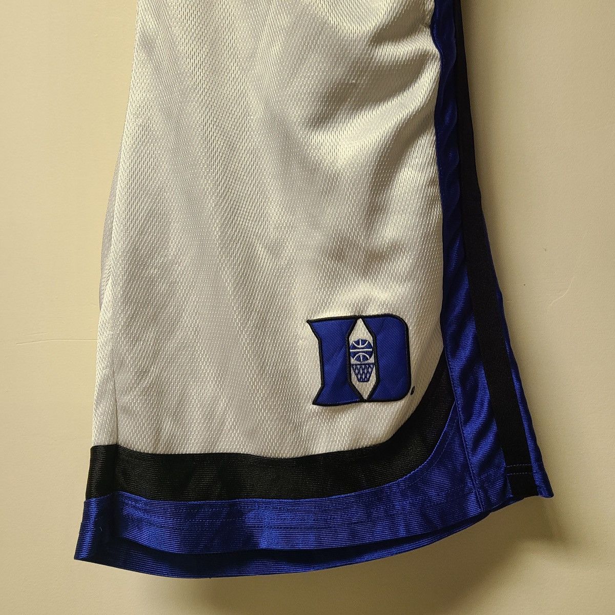 Colosseum Athletics × NBA × NCAA Vintage DUKE Blue Devils 90’s shorts Size US 34 / EU 50 - 1 Thumbnail