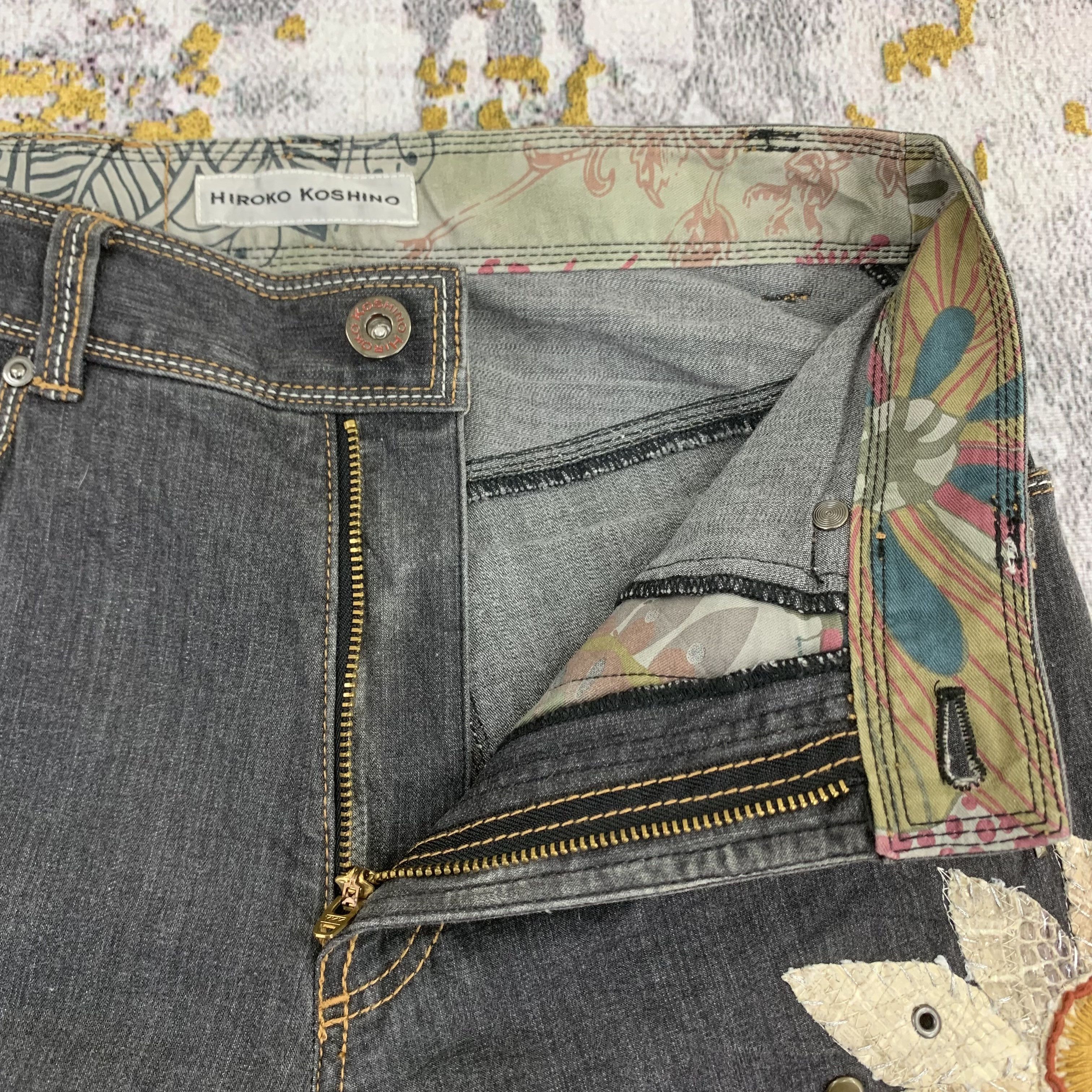 Hiroko Koshino Homme Hiroko Koshino Flared Jeans Bootcut Flowers Embroidered Size 27" / US 4 / IT 40 - 3 Thumbnail
