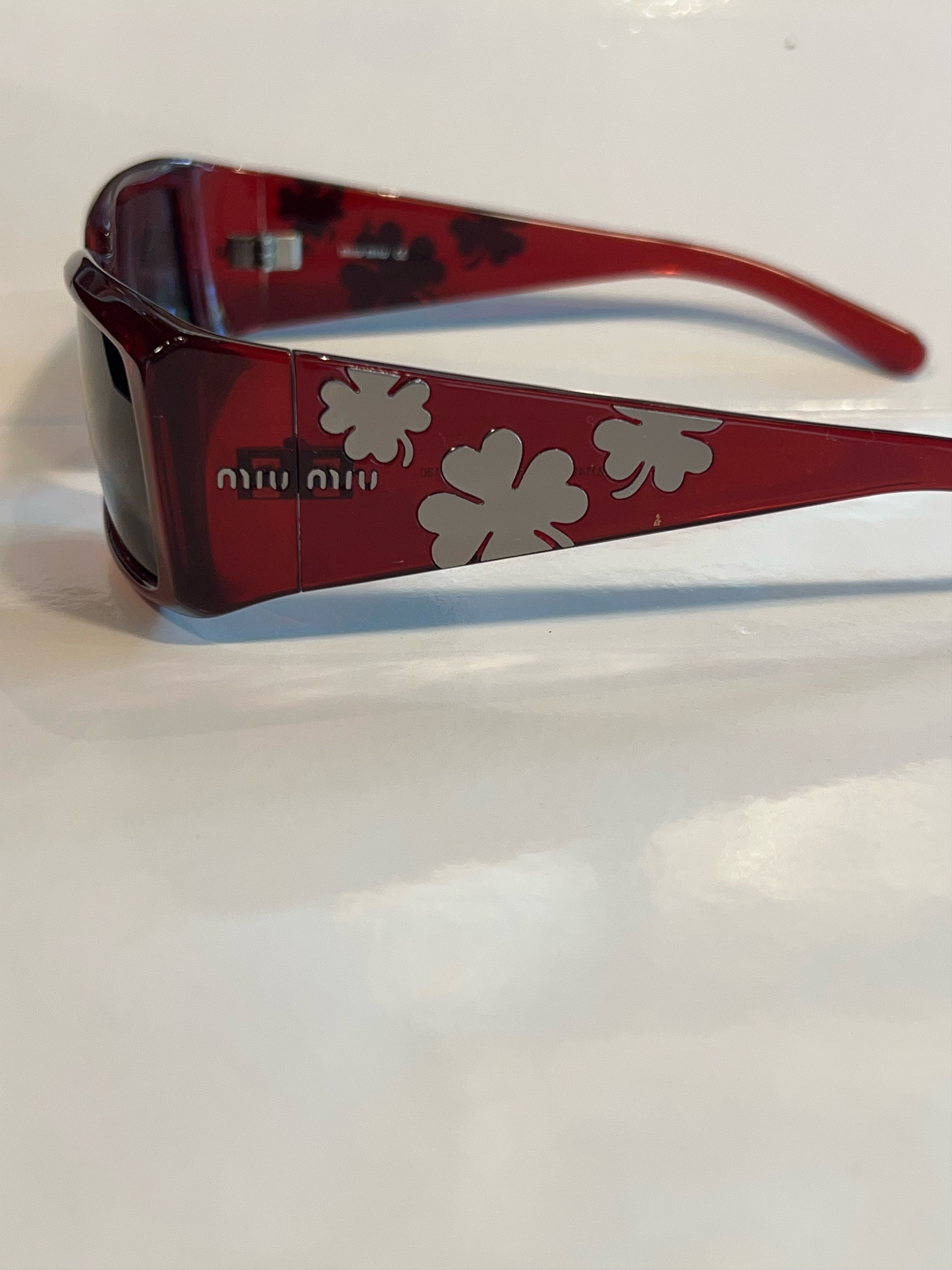 Miu Miu Miu Miu Burgundy Chunky Mirror Leaf Logo Size ONE SIZE - 2 Thumbnail