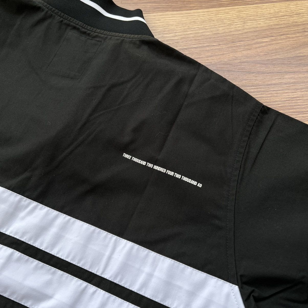Neighborhood Neighborhood spell out shirt Size US L / EU 52-54 / 3 - 3 Thumbnail