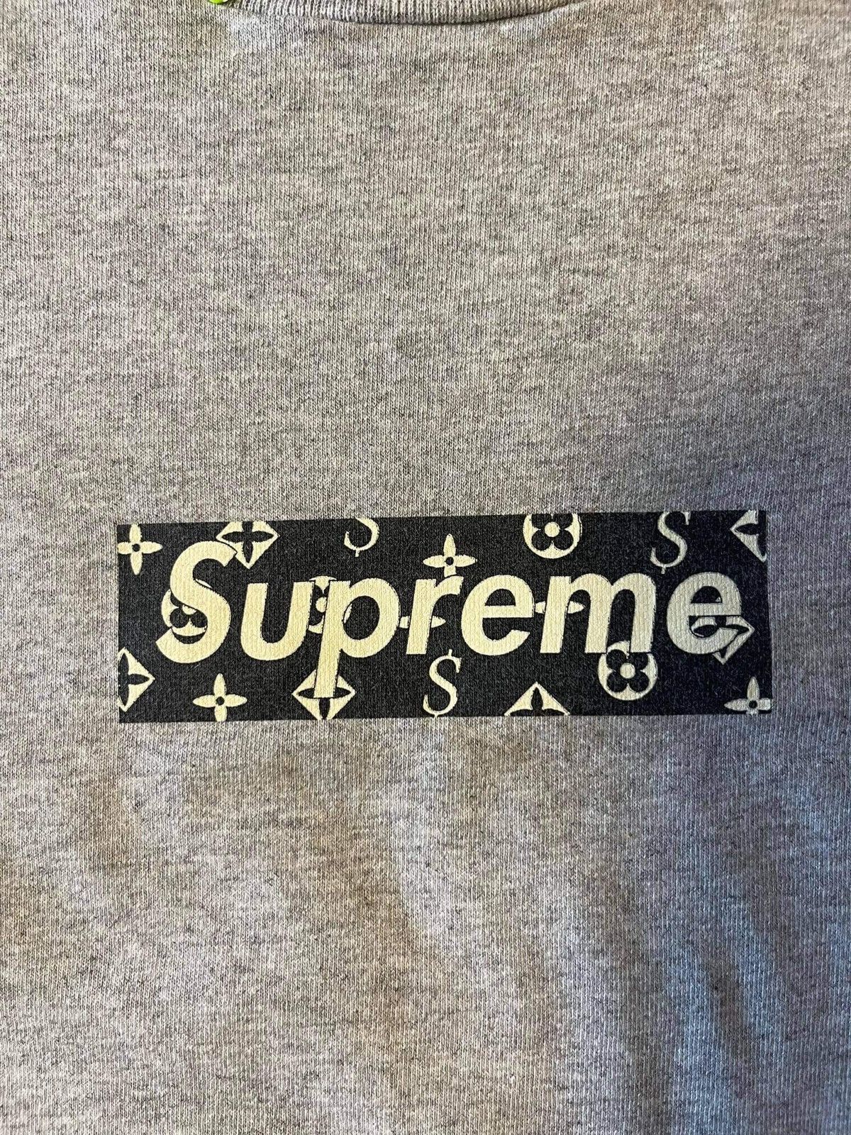 Supreme Supreme LV Tee Size US M / EU 48-50 / 2 - 2 Thumbnail