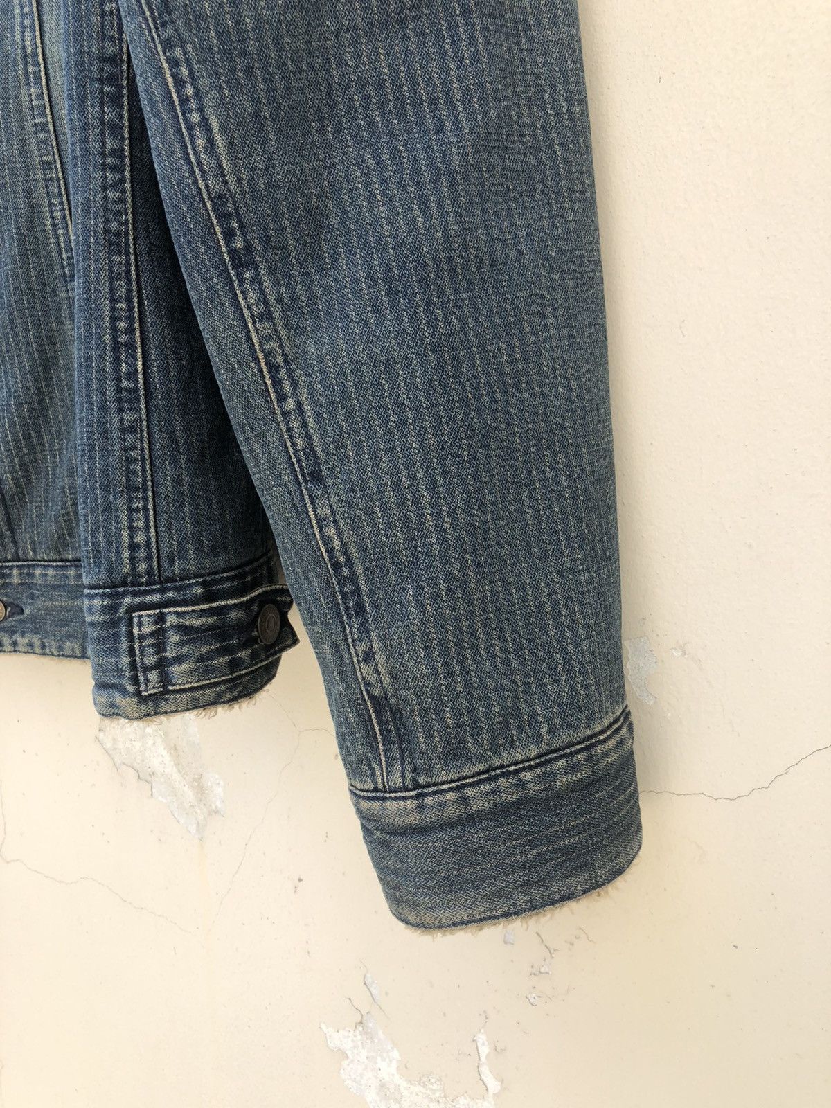 Levi's Vintage 2003 Levi’s Red Loop Sherpa Indigo Denim Jacket Size US L / EU 52-54 / 3 - 5 Thumbnail
