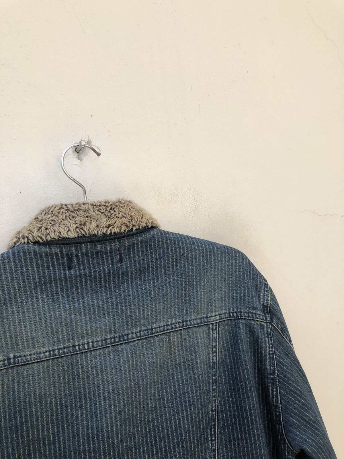 Levi's Vintage 2003 Levi’s Red Loop Sherpa Indigo Denim Jacket Size US L / EU 52-54 / 3 - 10 Thumbnail