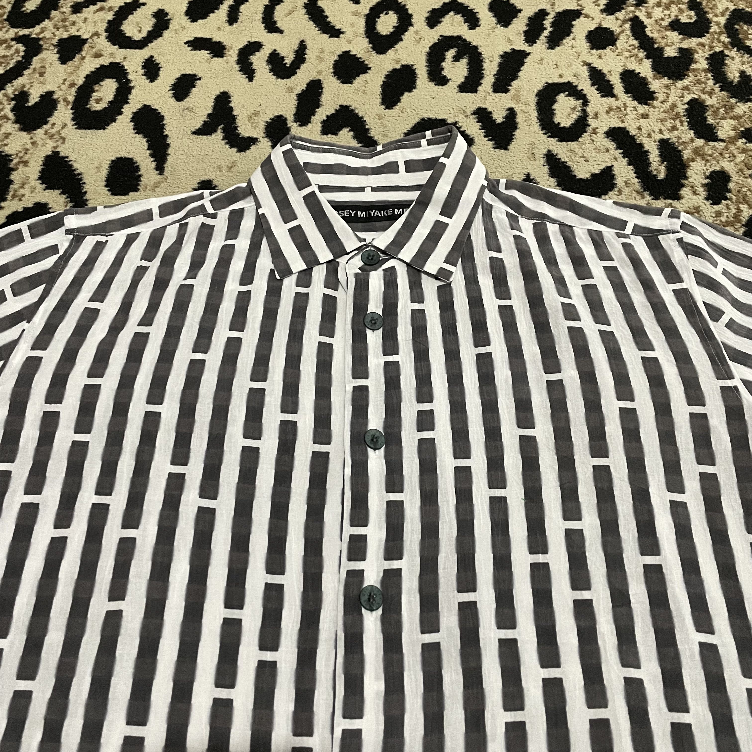 Issey Miyake Issey Miyake Men Button Ups Shirts Size US M / EU 48-50 / 2 - 2 Thumbnail