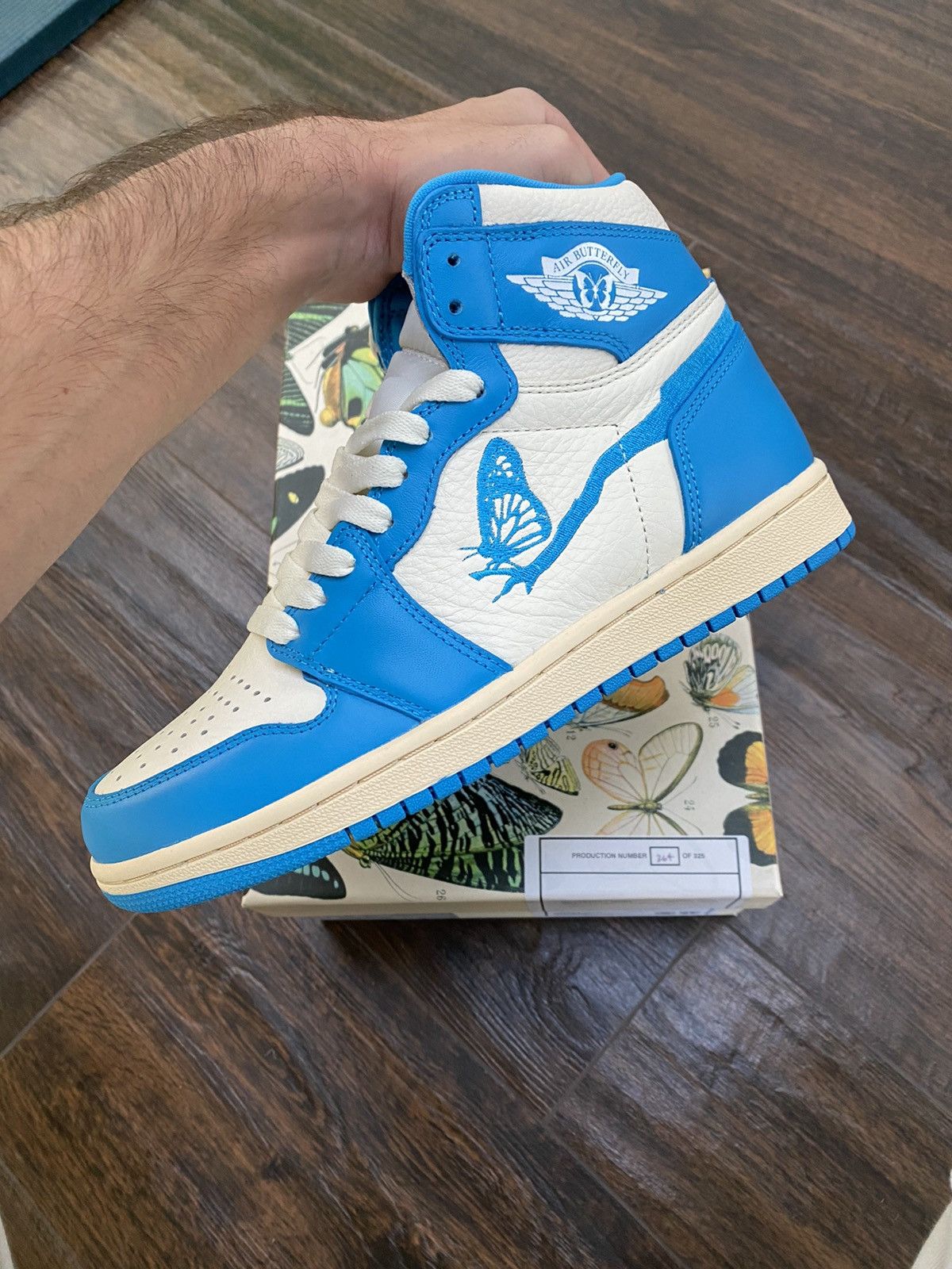 AMAC Studios AMAC butterfly 1s UNC Jordan 1 style Size US 9 / EU 42 - 5 Thumbnail
