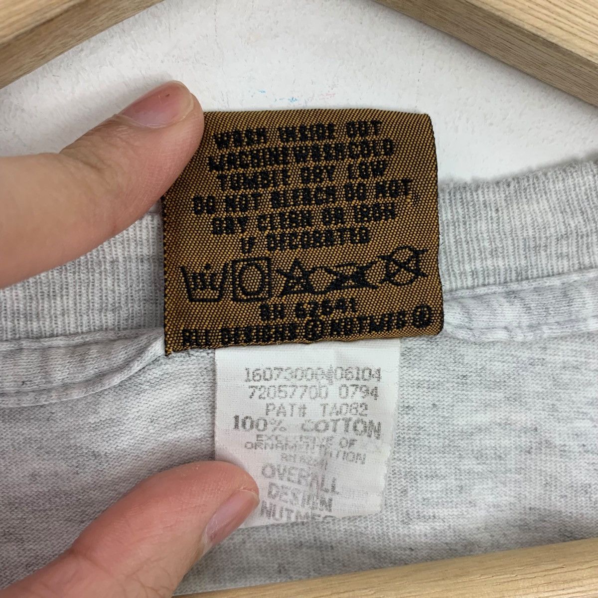 Rare!! Vintage HIDEO NOMO LA Dodgers nutmeg mill tag tshirt