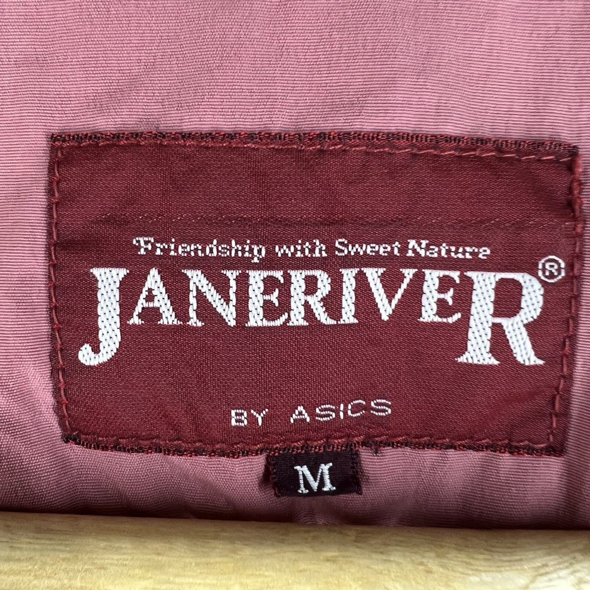 Asics Janeriver by Asics Vest Size US M / EU 48-50 / 2 - 6 Thumbnail