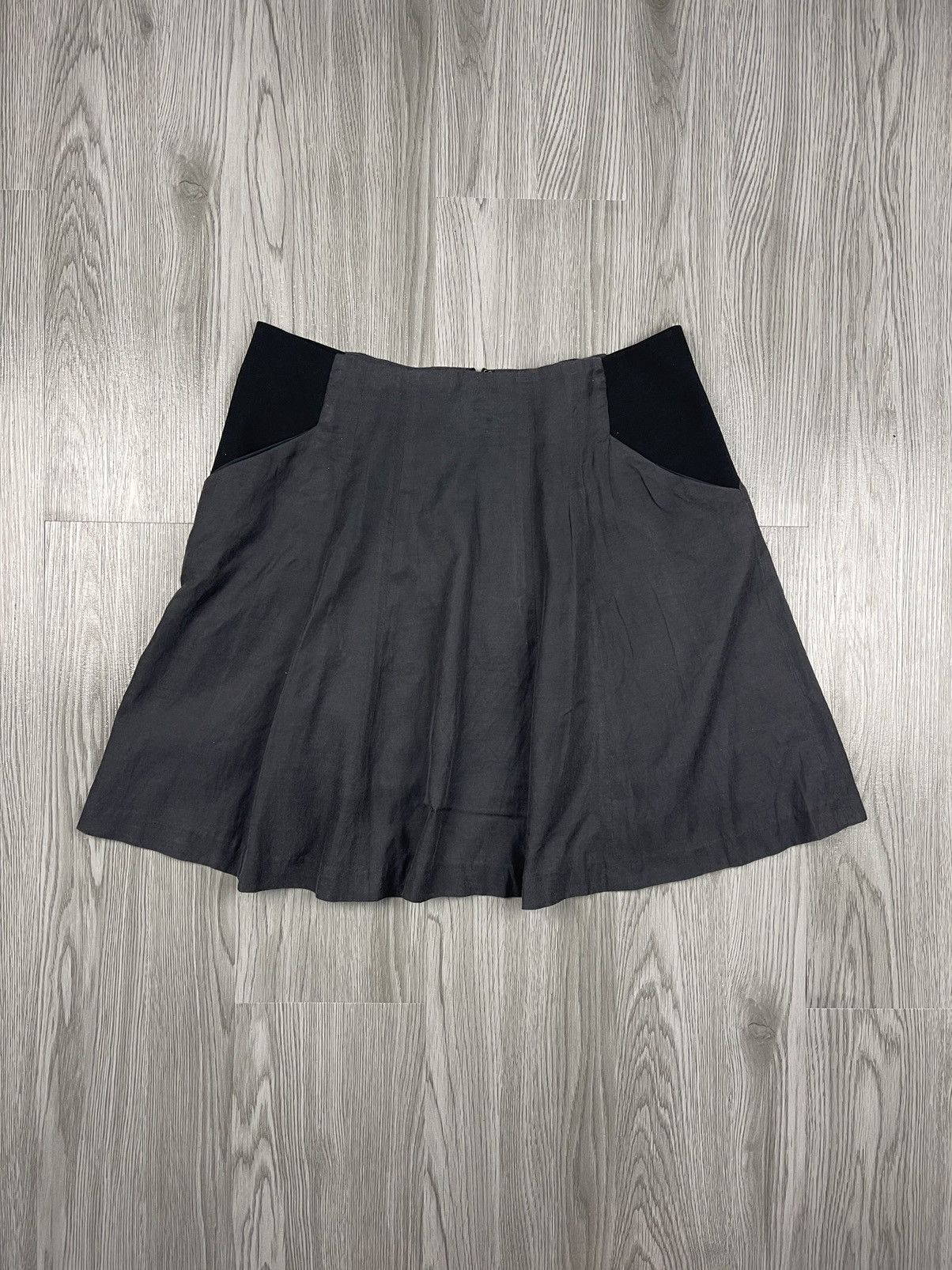 Helmut Lang Helmut Lang Pleated Skirt Size US 29 - 1 Thumbnail