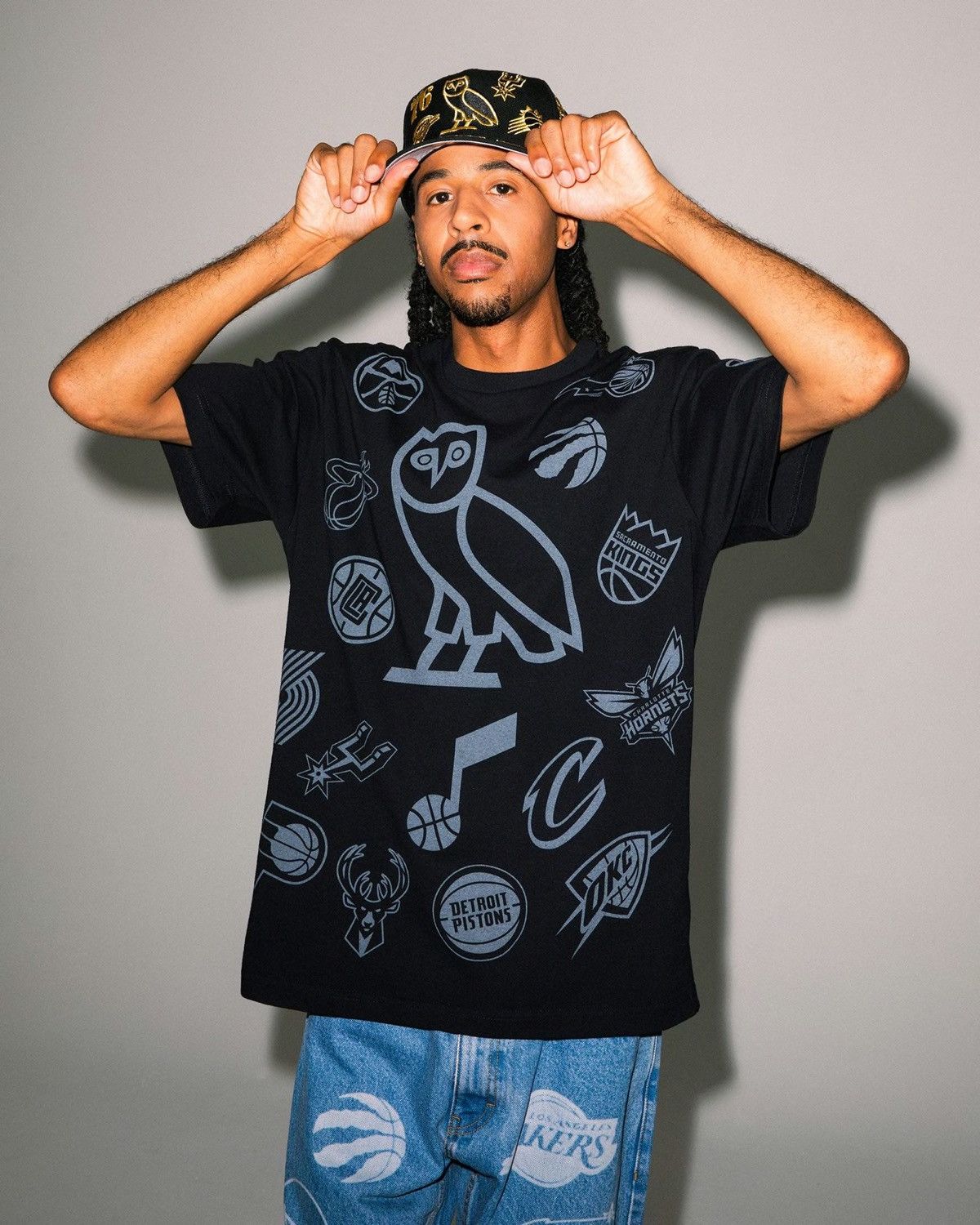 Drake OVO X NBA TEAM ICONS OG OWL T-SHIRT TEE 2022 Size US XL / EU 56 / 4 - 2 Thumbnail