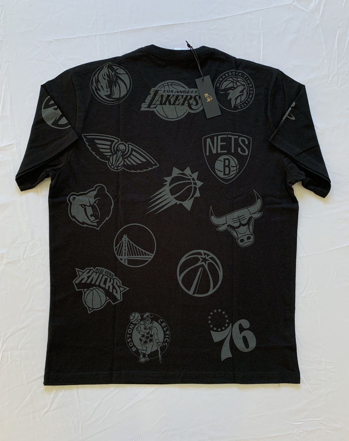 Drake OVO X NBA TEAM ICONS OG OWL T-SHIRT TEE 2022 Size US XXL / EU 58 / 5 - 8 Thumbnail