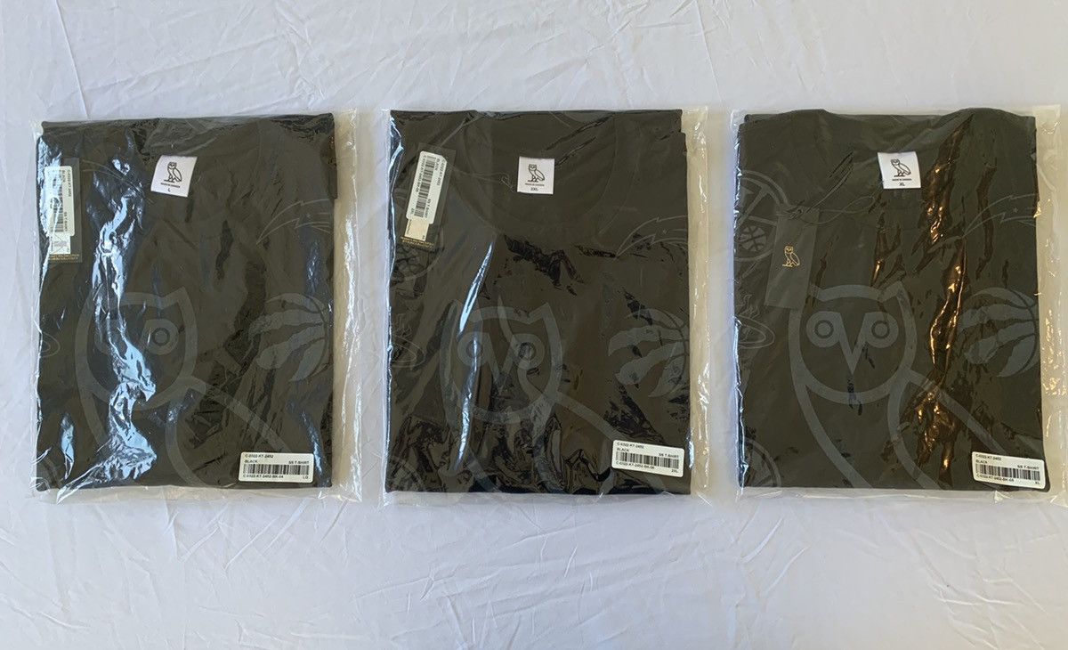 Drake OVO X NBA TEAM ICONS OG OWL T-SHIRT TEE 2022 Size US L / EU 52-54 / 3 - 3 Thumbnail