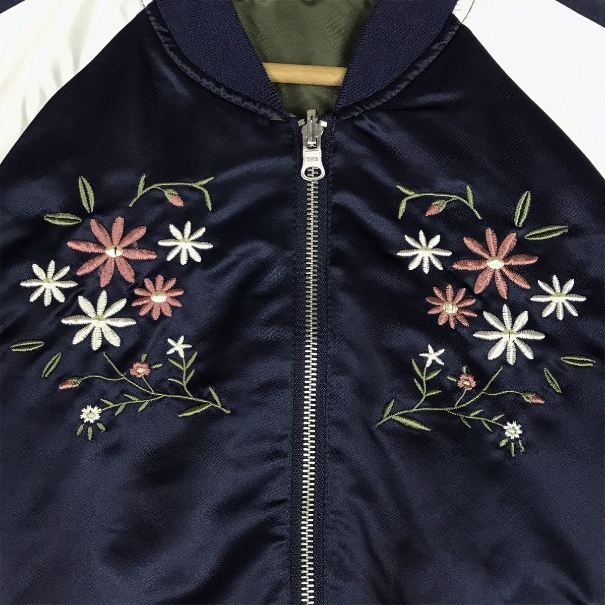 Other Vintage Japanese Traditional Sakura Floral Motif Embroidery Size US M / EU 48-50 / 2 - 3 Thumbnail