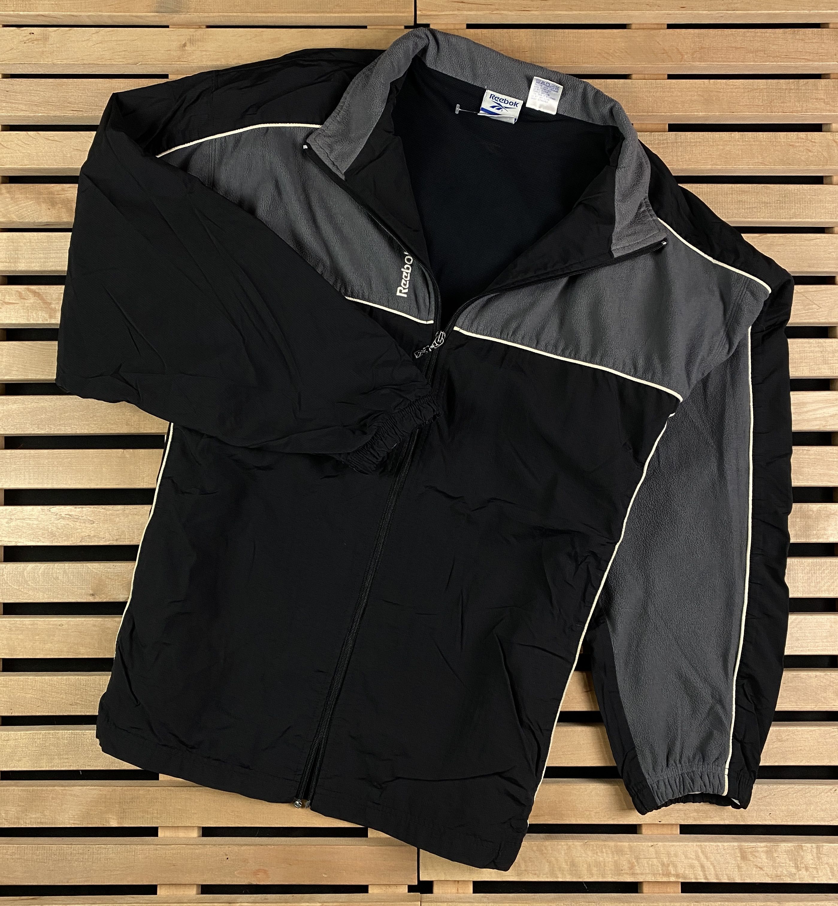 Reebok × Vintage Men’s Bomber Jacket Reebok Vintage Size XL Size US XL / EU 56 / 4 - 1 Thumbnail