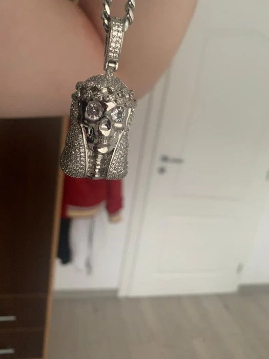 Jewelry × Playboi Carti × Vintage Playboi Carti Skeleton Jesus Pendant Chain Size ONE SIZE - 2 Thumbnail