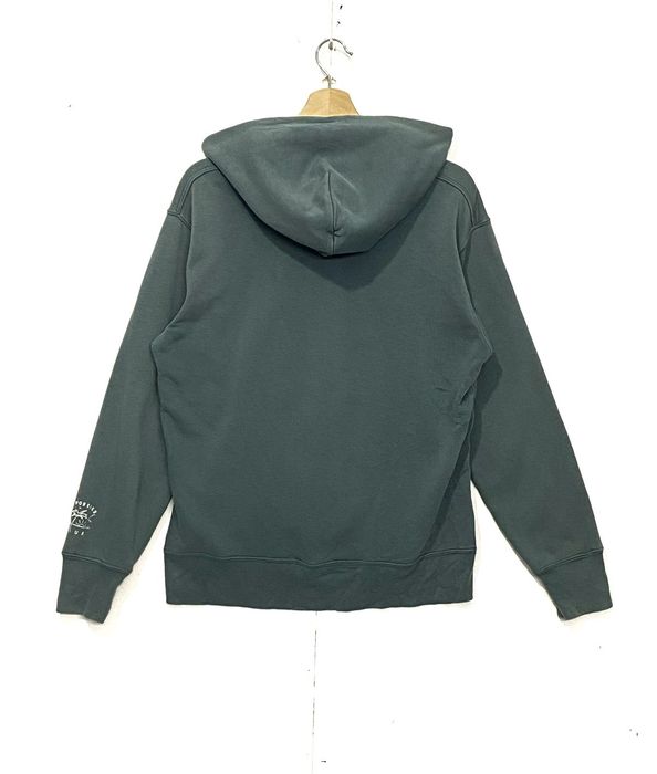 Uniqlo no store worries club hoodie