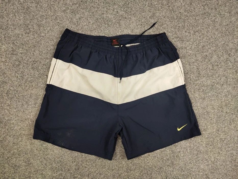 Nike Vintage 90's Nike Shorts Big Logo swoosh casual Streetwear Size US 36 / EU 52 - 5 Thumbnail