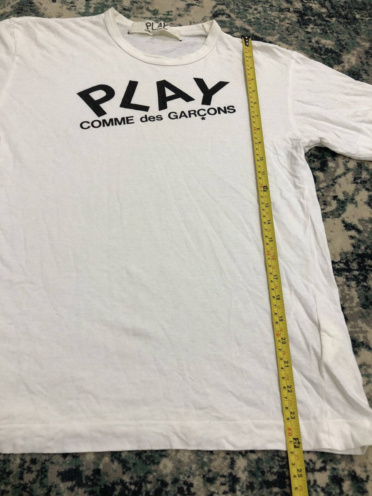 Comme des Garcons Comme des Garçons Men Play Medium Size Tee Size US M / EU 48-50 / 2 - 5 Thumbnail