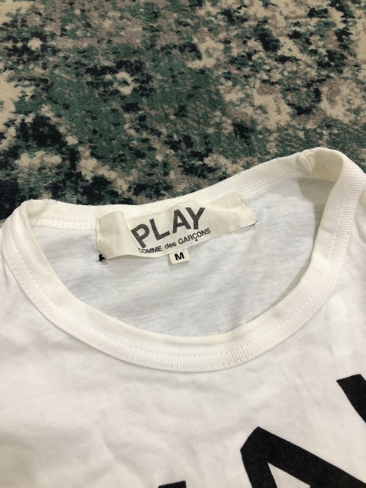 Comme des Garcons Comme des Garçons Men Play Medium Size Tee Size US M / EU 48-50 / 2 - 8 Thumbnail