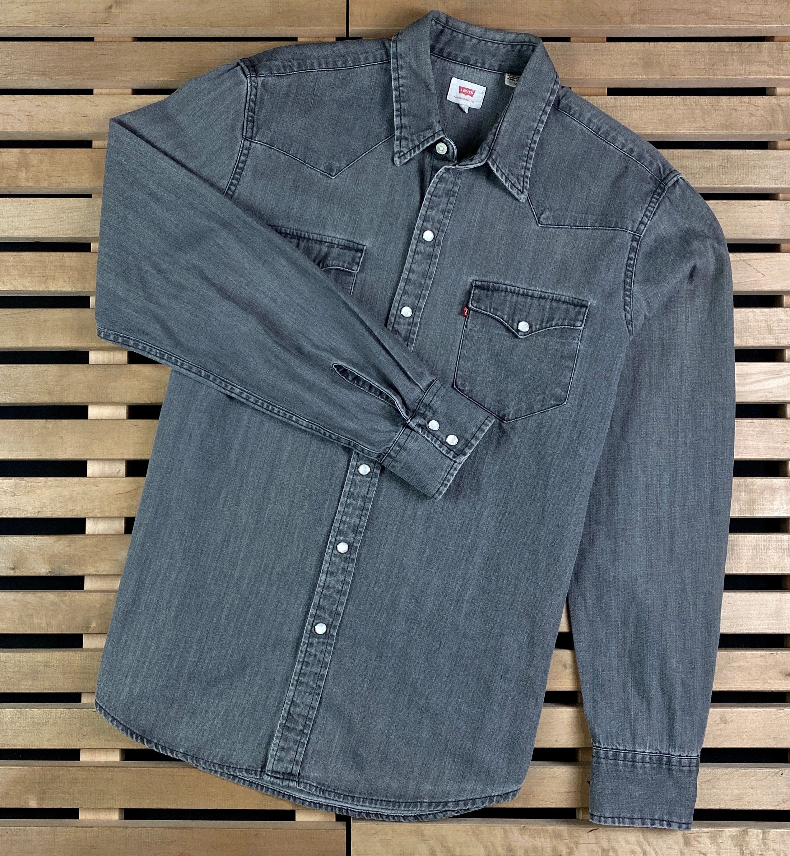 Levi's × Levi's Vintage Clothing × Vintage Mens Shirt Long Sleeve Levis Vintage Size L Size US L / EU 52-54 / 3 - 1 Thumbnail