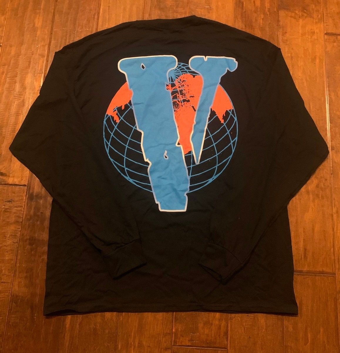 Vlone Vlone x Juice Wrld Globe Longsleeve XL | Grailed