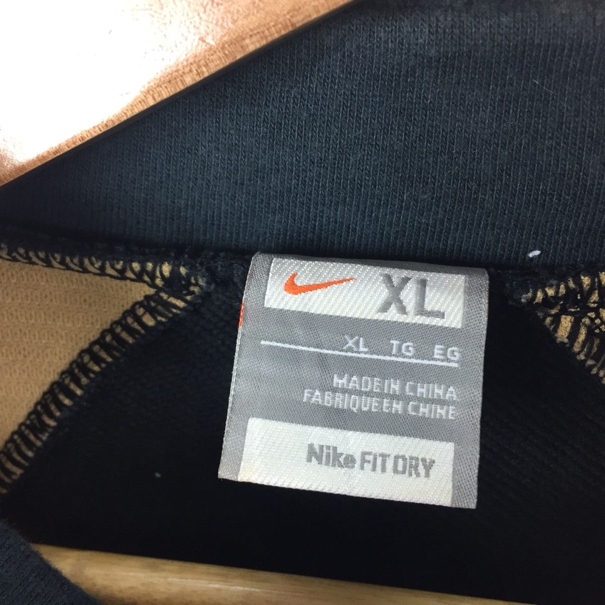 Nike Nike swoosh sweater Size US XL / EU 56 / 4 - 2 Thumbnail