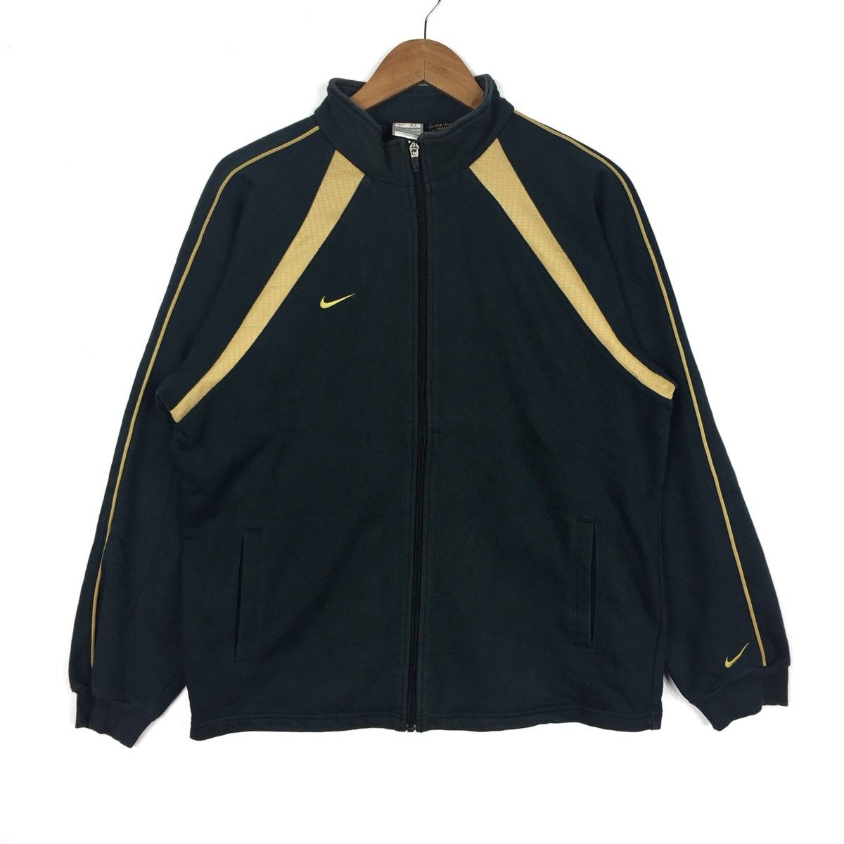 Nike Nike swoosh sweater Size US XL / EU 56 / 4 - 1 Thumbnail