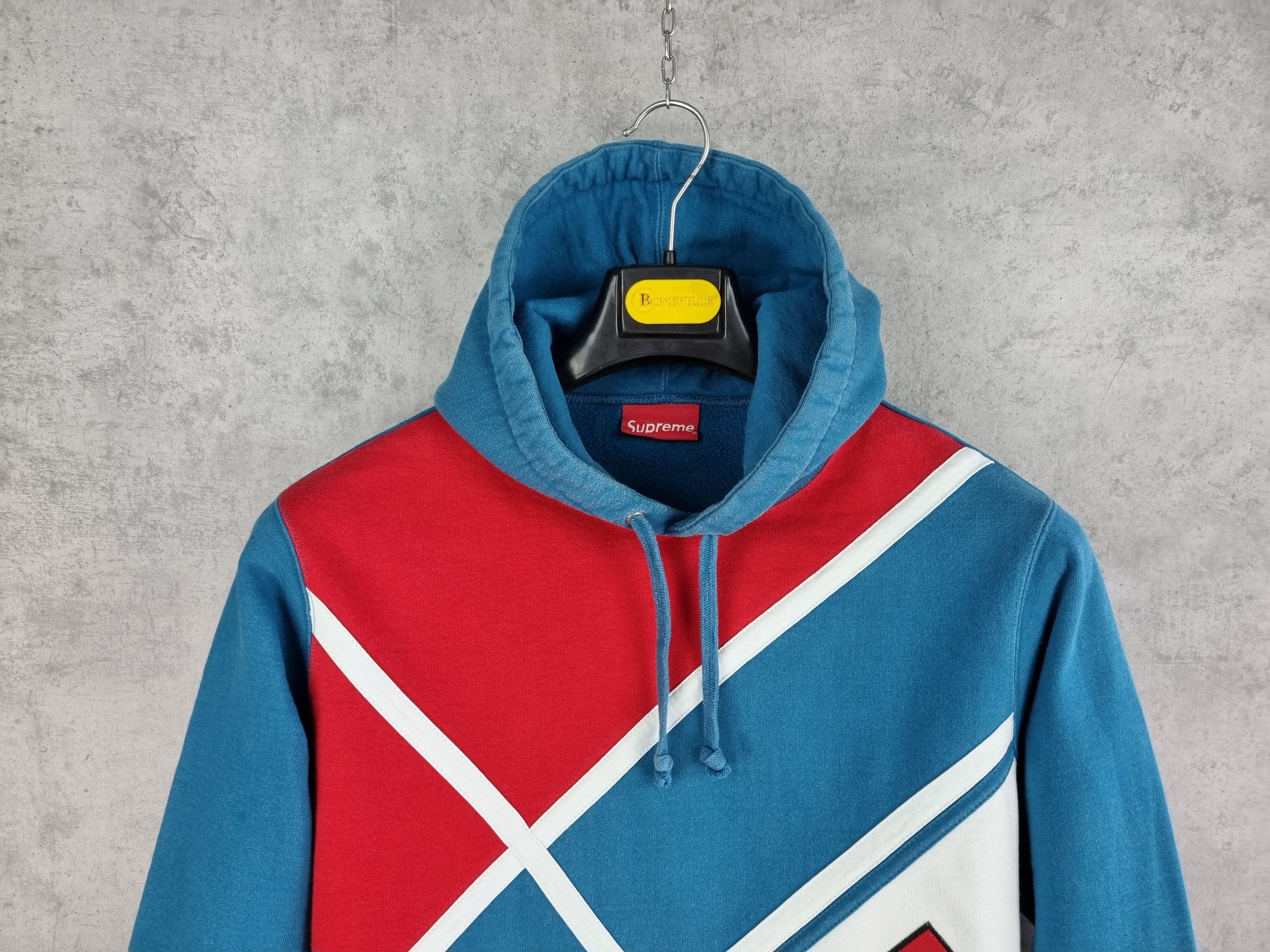 Supreme Supreme Diagonal Hooded Sweatshirt SS18 Size US M / EU 48-50 / 2 - 9 Thumbnail