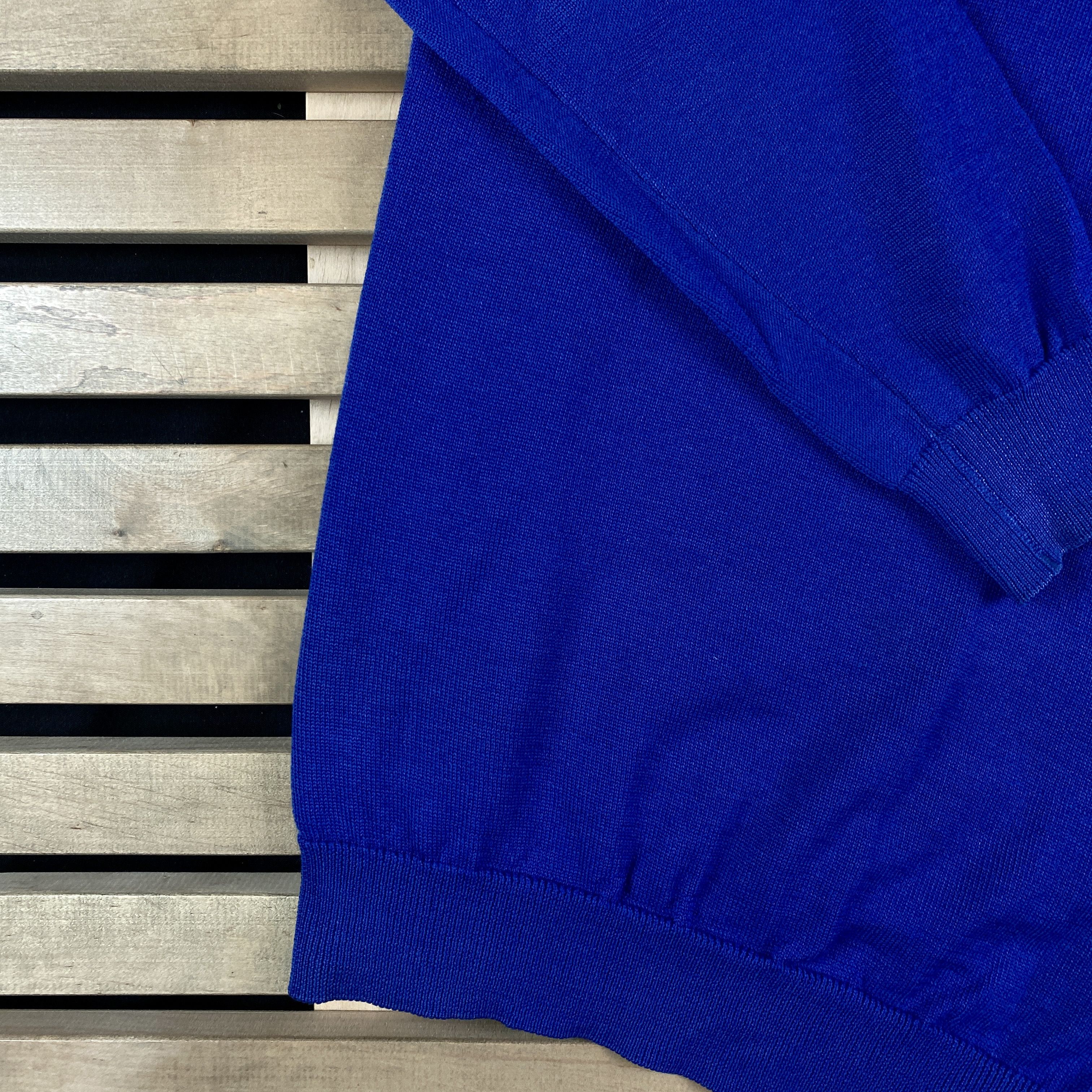 Lacoste × Vintage Mens Wool Jumper V Neck Lacoste Vintage Size 5/L Size US L / EU 52-54 / 3 - 3 Thumbnail