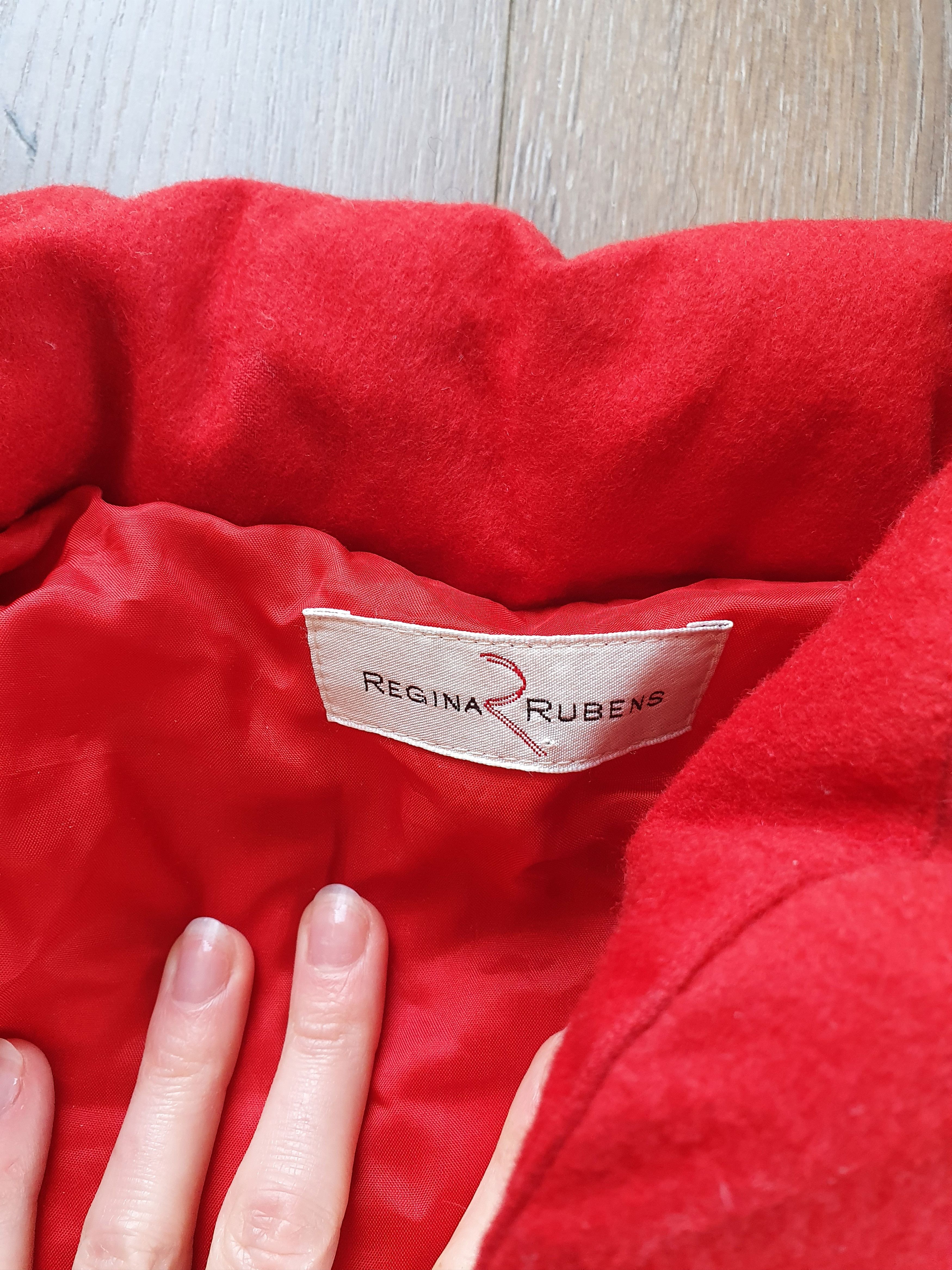 Other Regina Rubens red down puffer jacket in size M Size M / US 6-8 / IT 42-44 - 7 Thumbnail