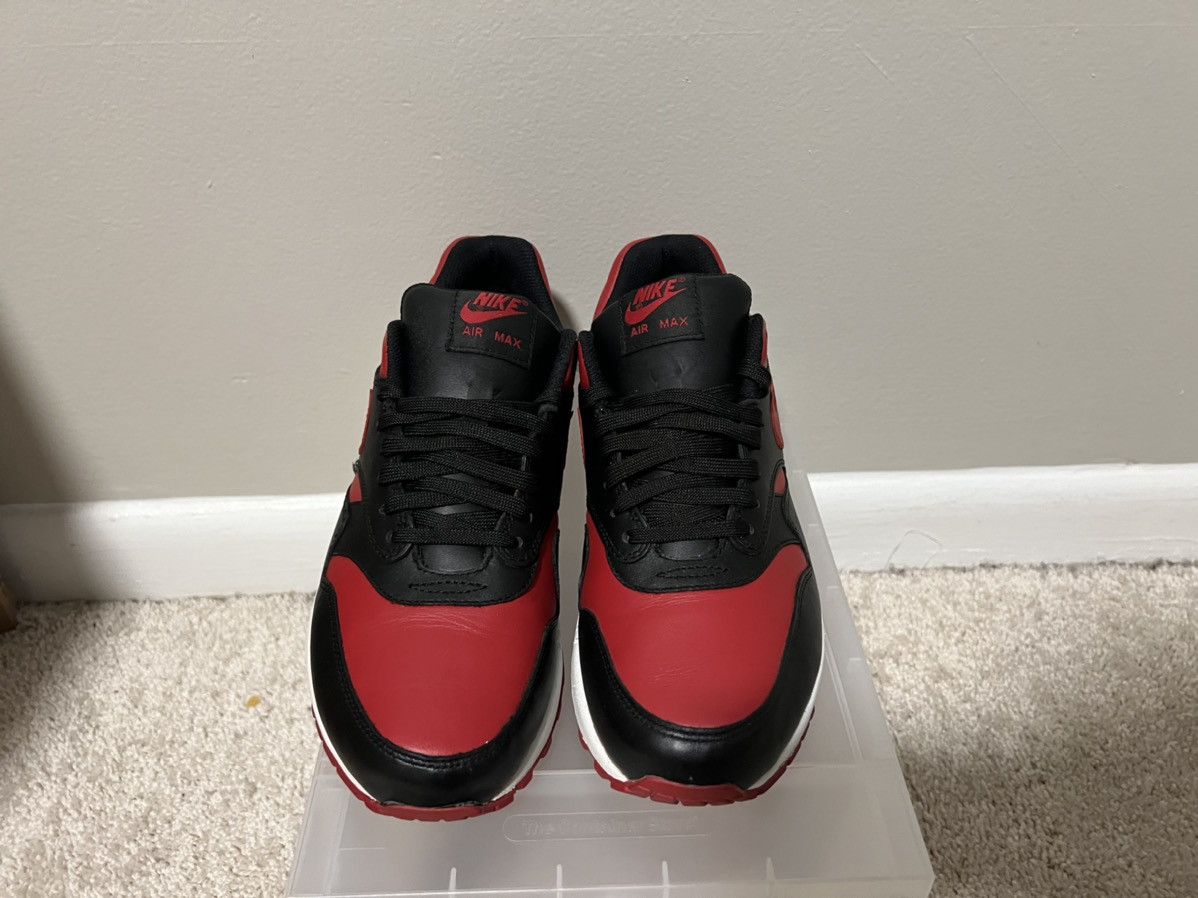 Nike 100% Authentic 2015 Nike Air Max 1 Bred Size 8 665873-061 Size US 8 / EU 41 - 2 Thumbnail