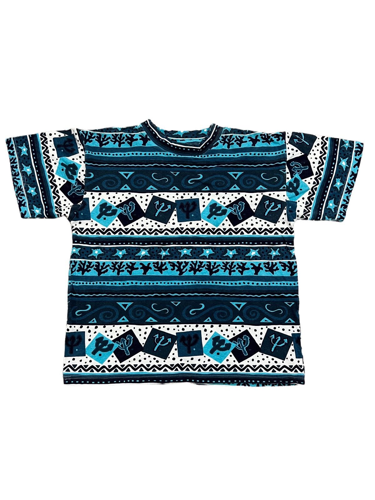 Vintage 90s Club Med Tribal Abstract Hippie Design T-shirt