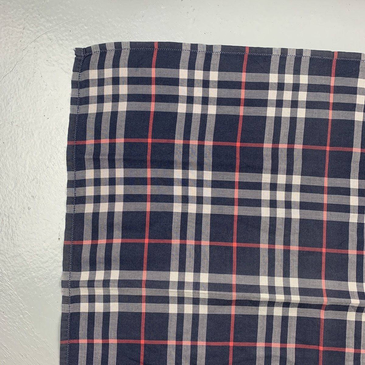 Designer Burberry Handkerchief / Pocketsquares Size ONE SIZE - 5 Thumbnail
