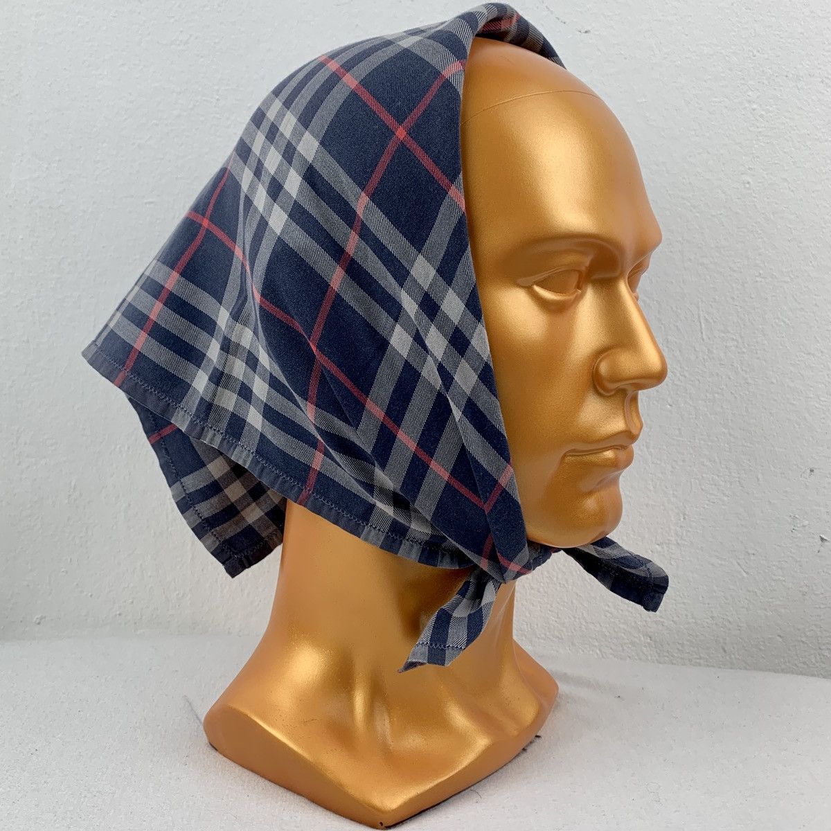 Designer Burberry Handkerchief / Pocketsquares Size ONE SIZE - 1 Thumbnail