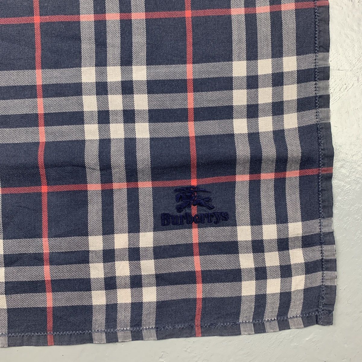 Designer Burberry Handkerchief / Pocketsquares Size ONE SIZE - 2 Thumbnail