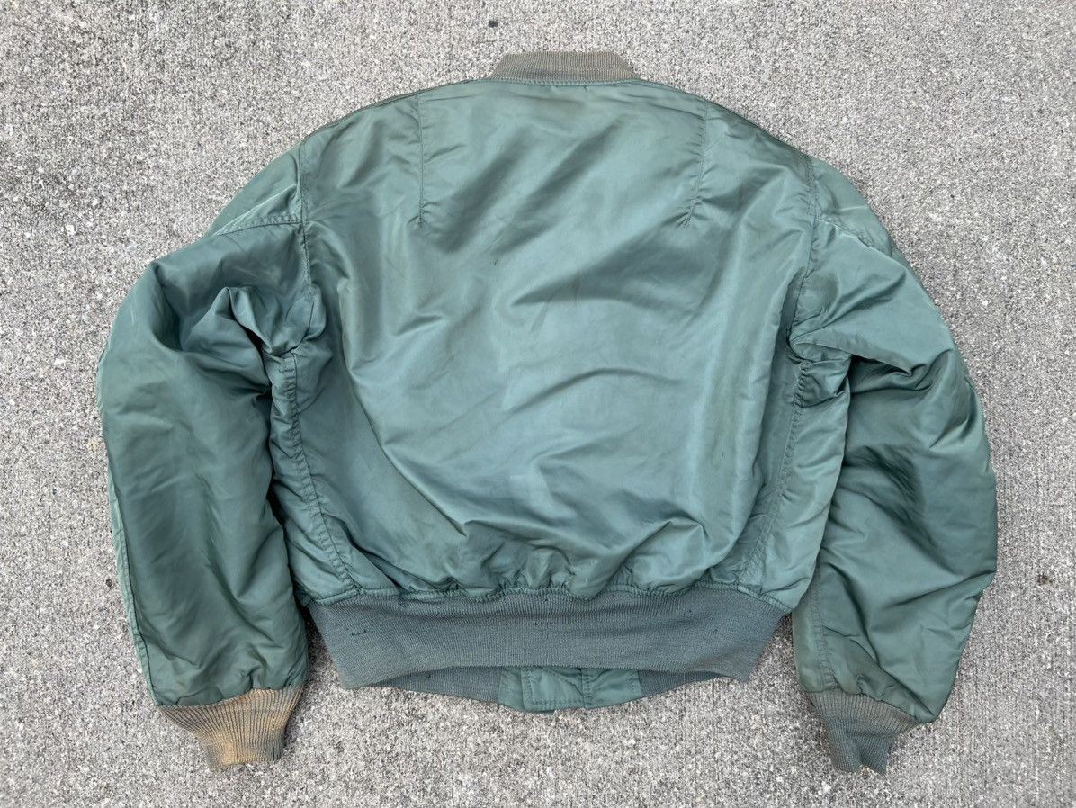 Alpha Industries Vintage 90s Alpha Industries MA-1 Dirty Flight Bomber Jacket Size US M / EU 48-50 / 2 - 6 Thumbnail