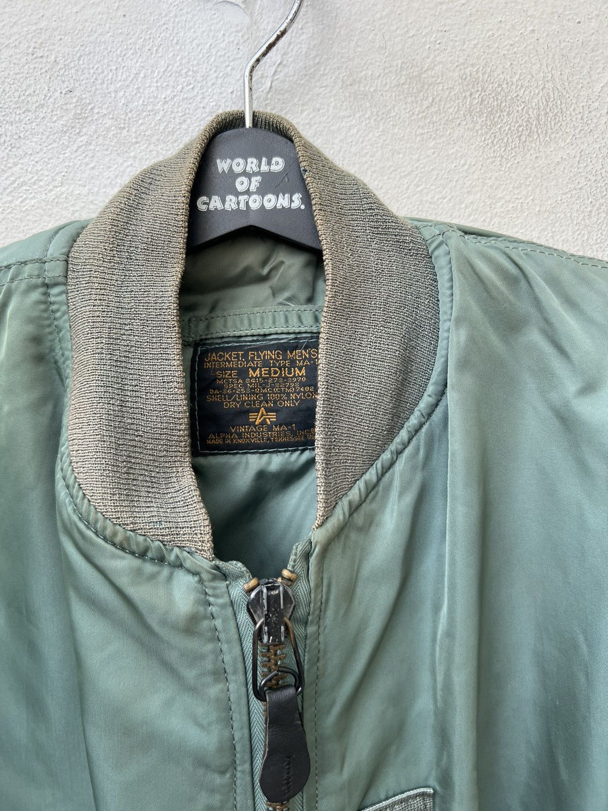 Alpha Industries Vintage 90s Alpha Industries MA-1 Dirty Flight Bomber Jacket Size US M / EU 48-50 / 2 - 8 Thumbnail