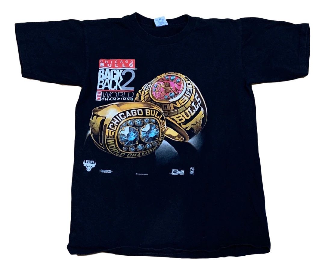 Salem Sportswear × Vintage Vintage RARE Chicago Bulls Tee Back To Back Champs Jumpman Size US L / EU 52-54 / 3 - 1 Thumbnail