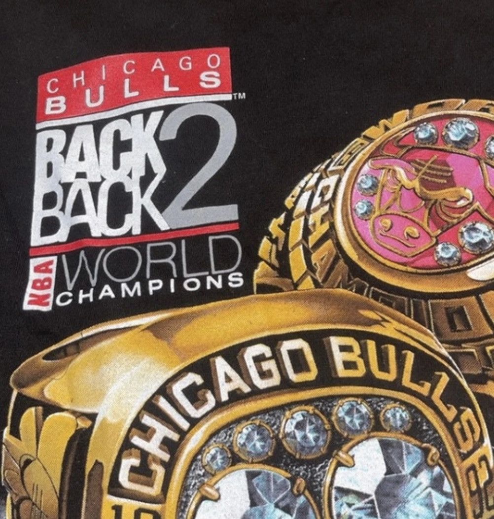 Salem Sportswear × Vintage Vintage RARE Chicago Bulls Tee Back To Back Champs Jumpman Size US L / EU 52-54 / 3 - 2 Thumbnail